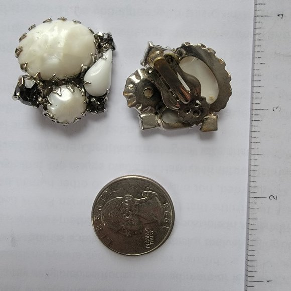 Genuine Vintage Clip On - Picture 2 of 2